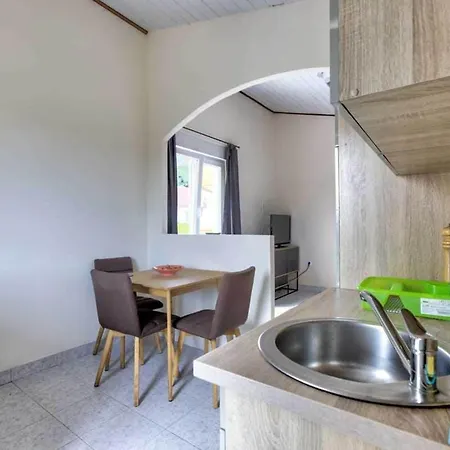 House Pan Franko By Aneo Travel * 布里比尔