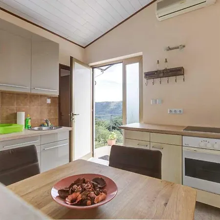 House Pan Franko By Aneo Travel Bribir